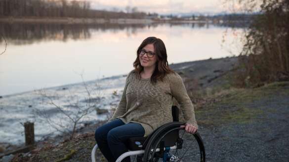 Rollstuhl Frau wheelchair-4482537 1280 Pixabay
